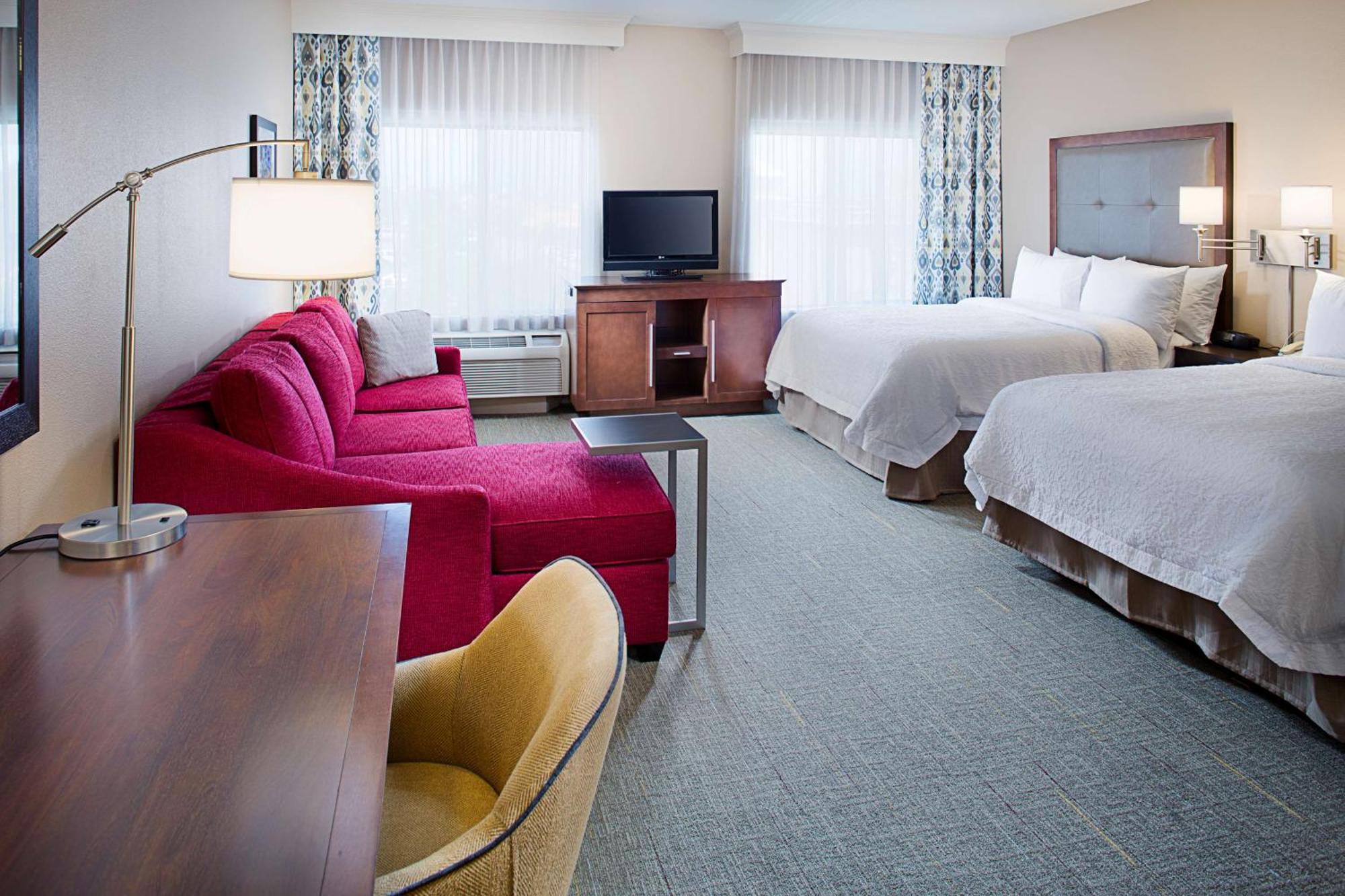 Hampton Inn & Suites Палмдейл Экстерьер фото